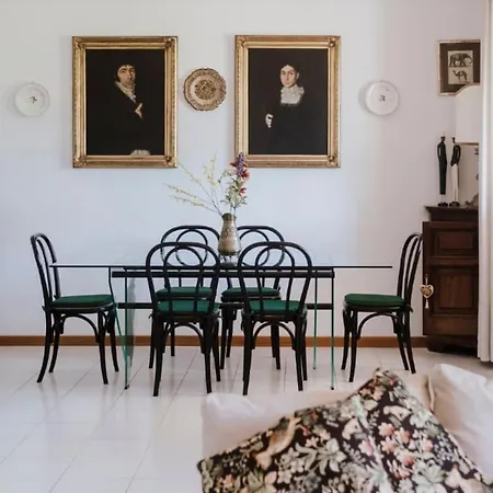 Villa Toscana Between Apuane And The Sea